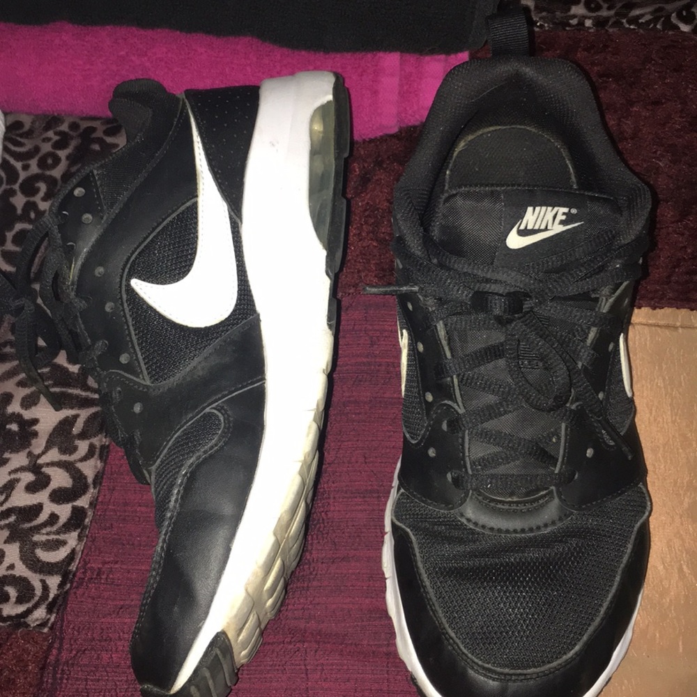 Nike Air Max womens 10 🖤🖤